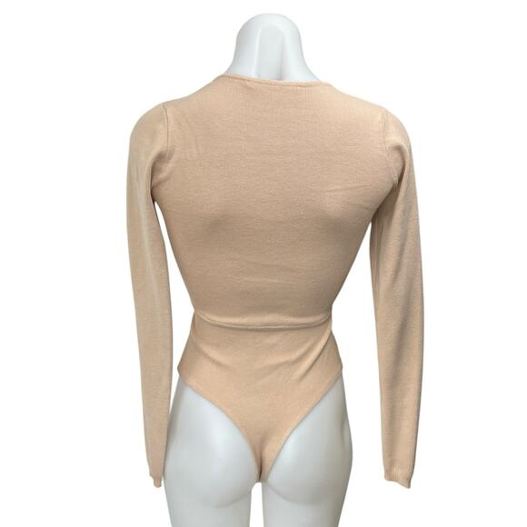 ASTR The Label Women's Beige Nude Knit Long Sleeve Cutout Bodysuit Top Size XS - Picture 2 of 5